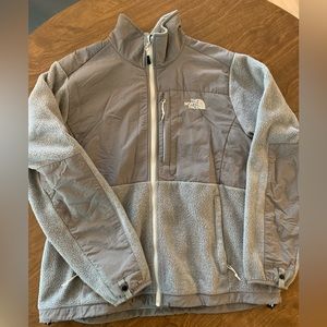 The North Face Women’s Denali Fleece Zip-up Jacket